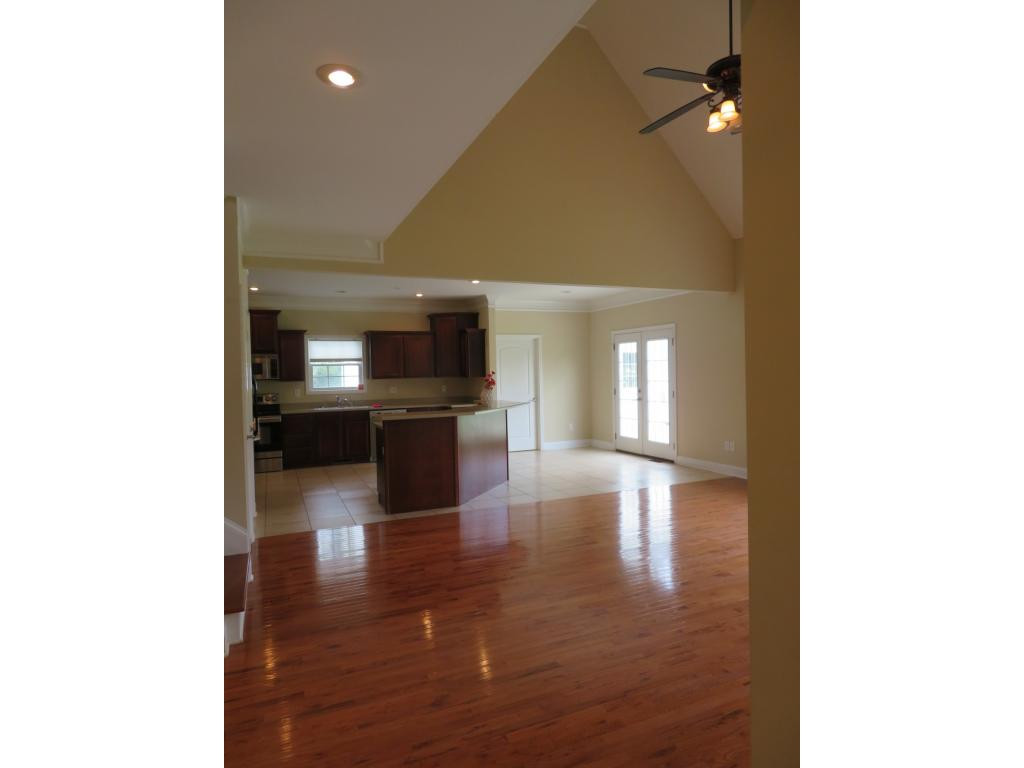 5410 Odd Fellow Road Kingsport, TN 37664 - Photo 10 of 32 Beautiful Hardwood floors