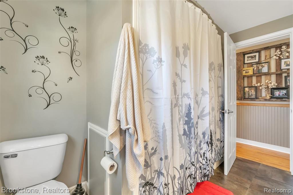 811 Croydon Road Rochester Hills, MI 48309 - Photo 29 of 47