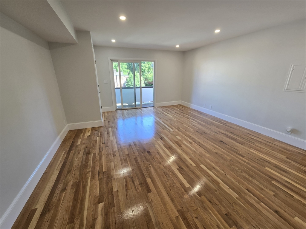 94 Beaconsfield Road, Unit 201 Brookline, MA 02445 - Photo 12 of 19