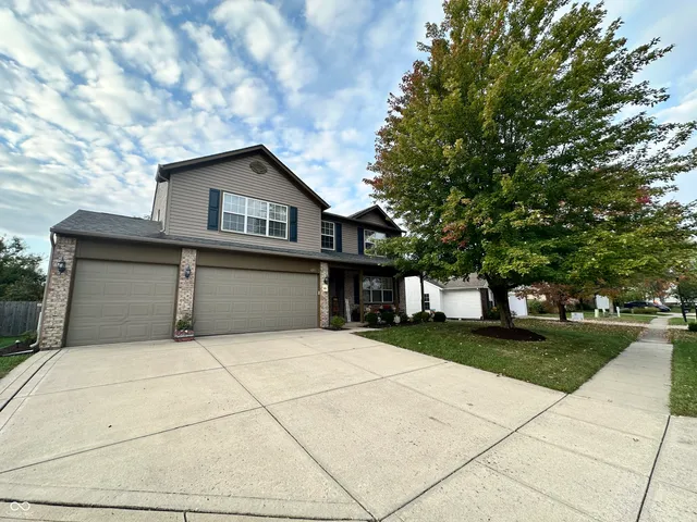 $349,500 | 6211 East Ayrshire Circle, Camby, IN 46113
