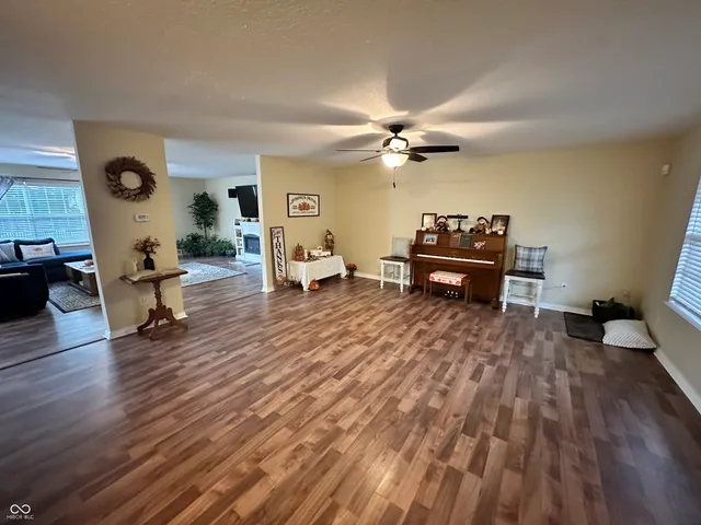 $349,500 | 6211 East Ayrshire Circle, Camby, IN 46113