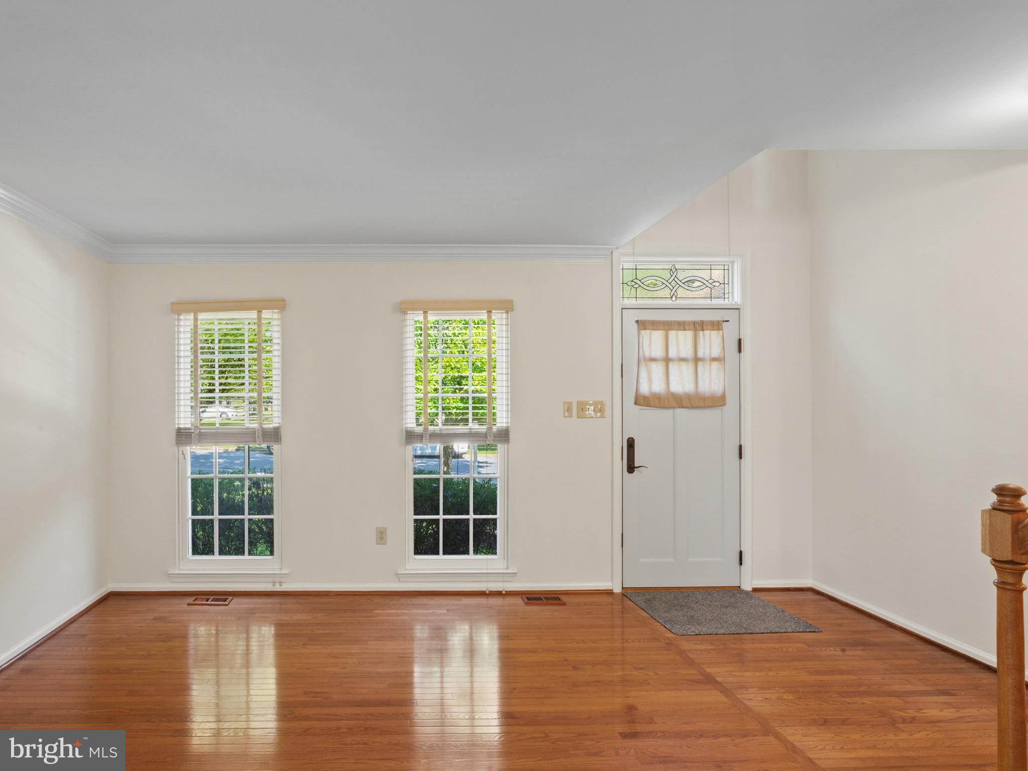 2717 Price Road Crofton, MD 21114 - Photo 14 of 43 Living Room