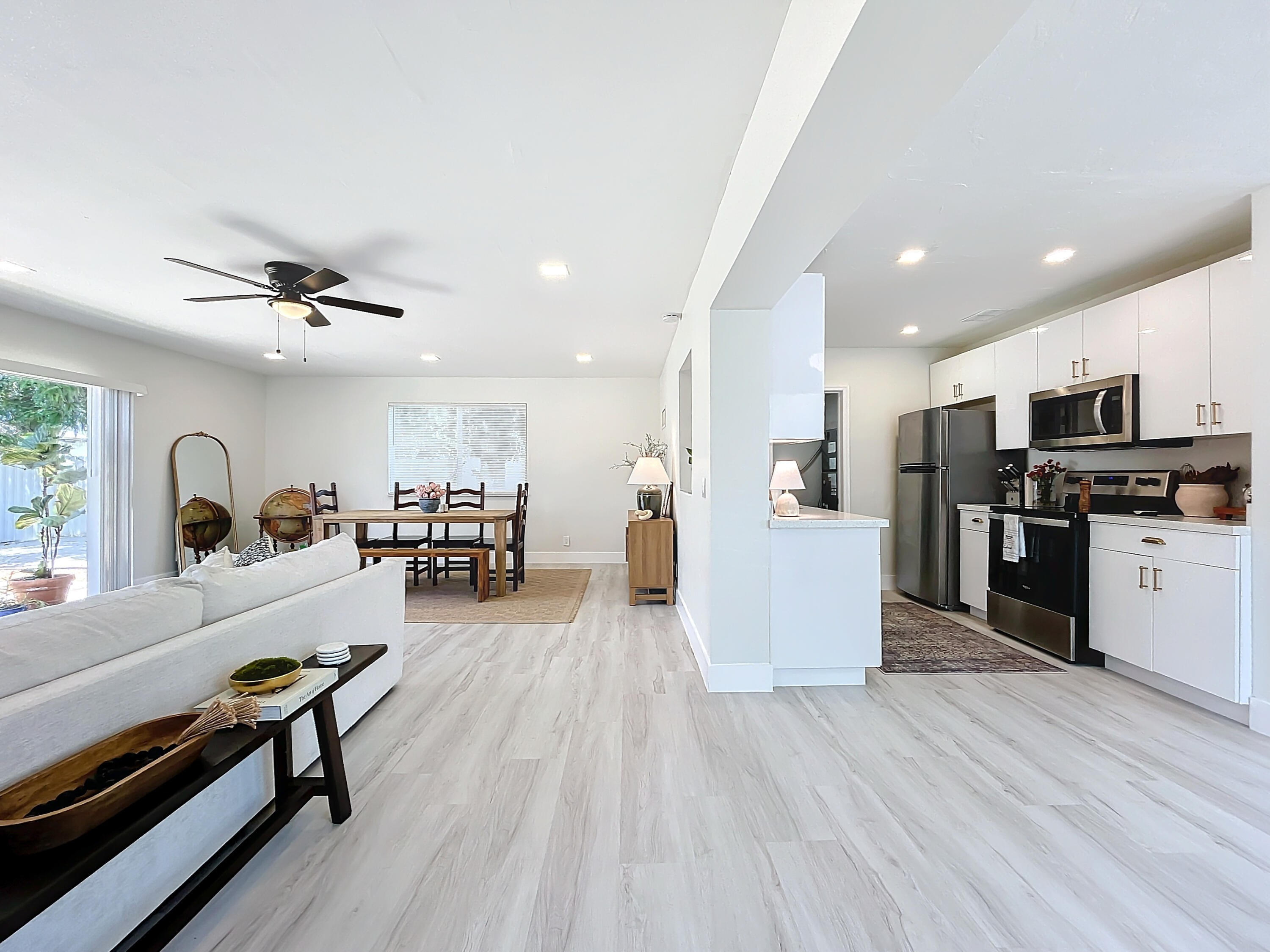 1248 West 26th Court Riviera Beach, FL 33404 - Photo 11 of 34 Photo