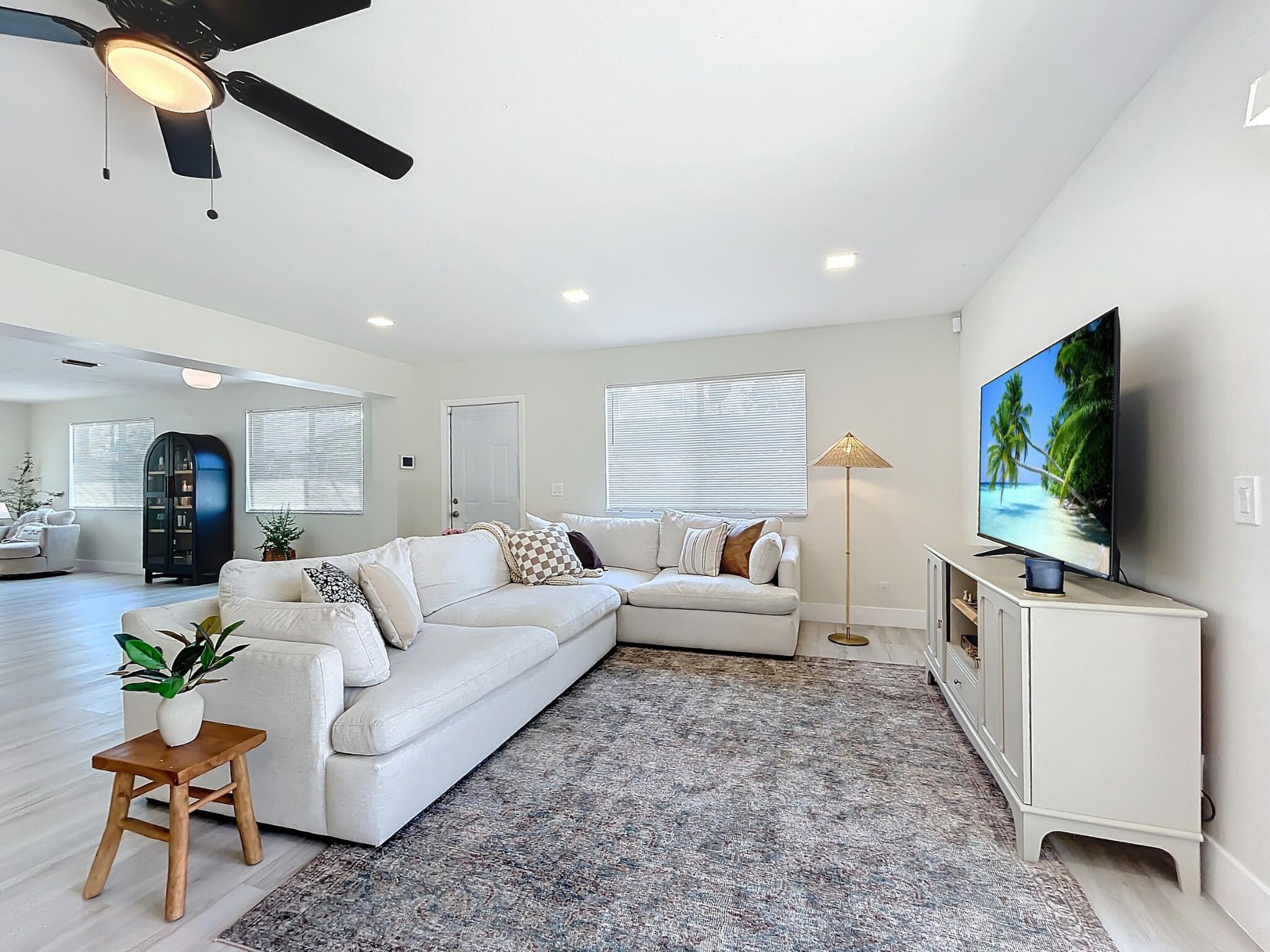 1248 West 26th Court Riviera Beach, FL 33404 - Photo 12 of 34 Photo