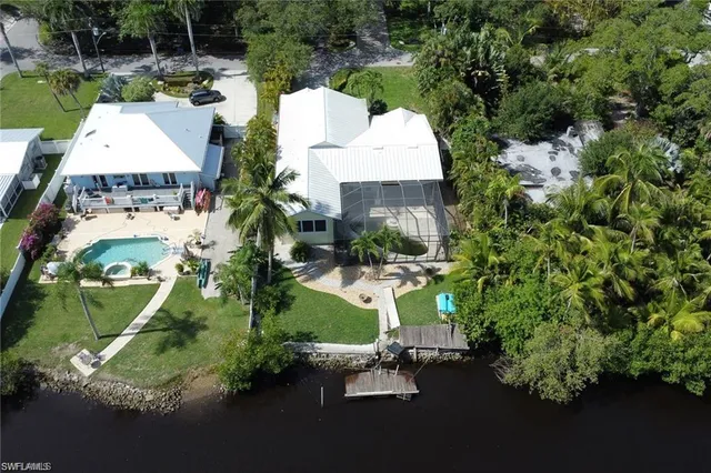 $1,099,000 | 2447 Harbor Road, Naples, FL 34104