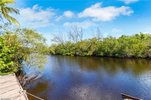 $1,099,000 | 2447 Harbor Road, Naples, FL 34104