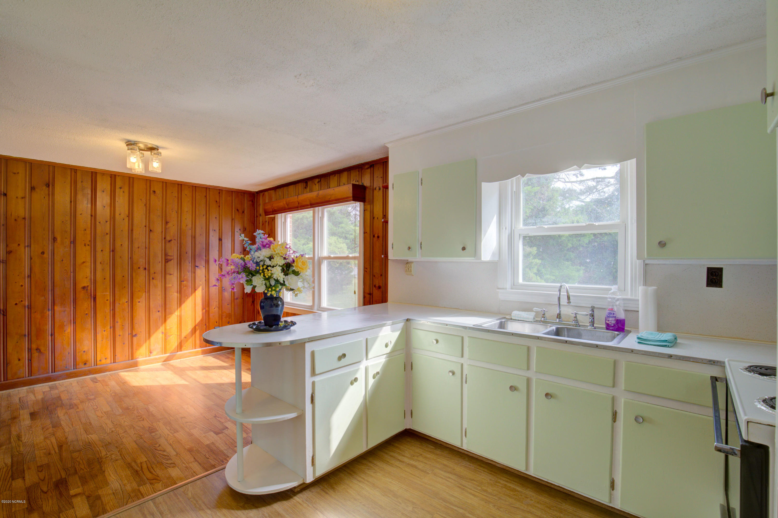 137 Swan Point Road Sneads Ferry, NC 28460 - Photo 14 of 23 137 Swan Point- Interiors_7