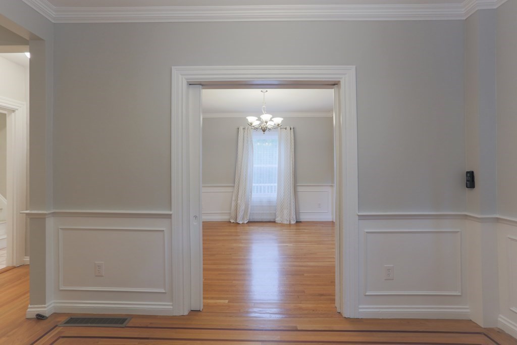 79 Jason Street, Unit 79 Arlington, MA 02476 - Photo 4 of 37