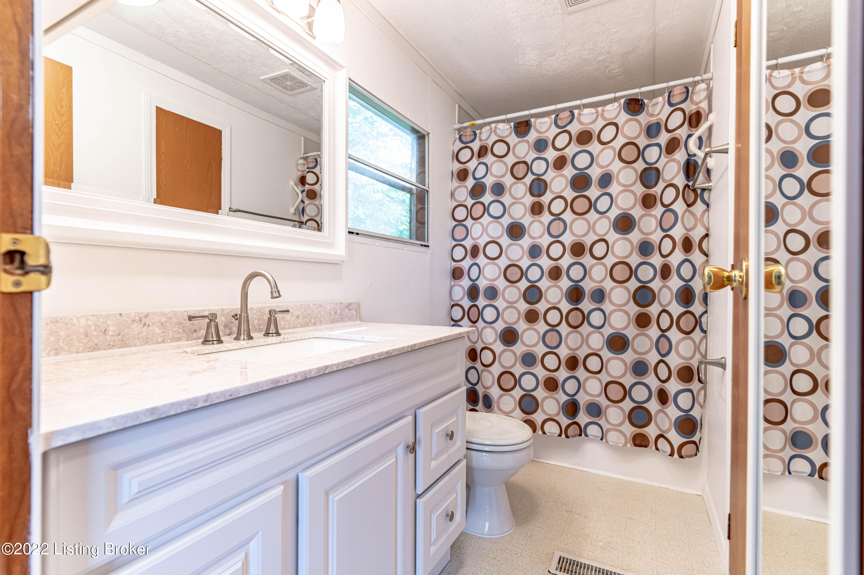 761 Galbraith Road Pleasureville, KY 40057 - Photo 38 of 61 DSC08763