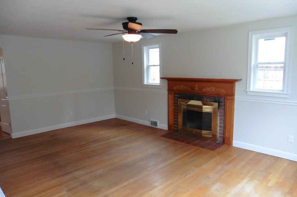 359 Tiffany Street Springfield, MA 01108 - Photo 12 of 26 Gallery Image 12
