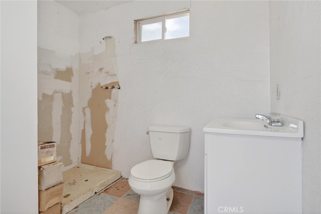 59773 Applegate Way Landers, CA 92285 - Photo 11 of 26