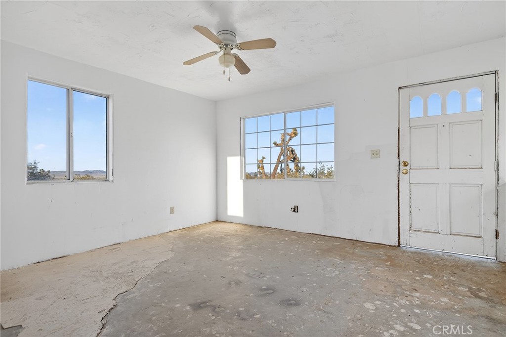 59773 Applegate Way Landers, CA 92285 - Photo 12 of 26