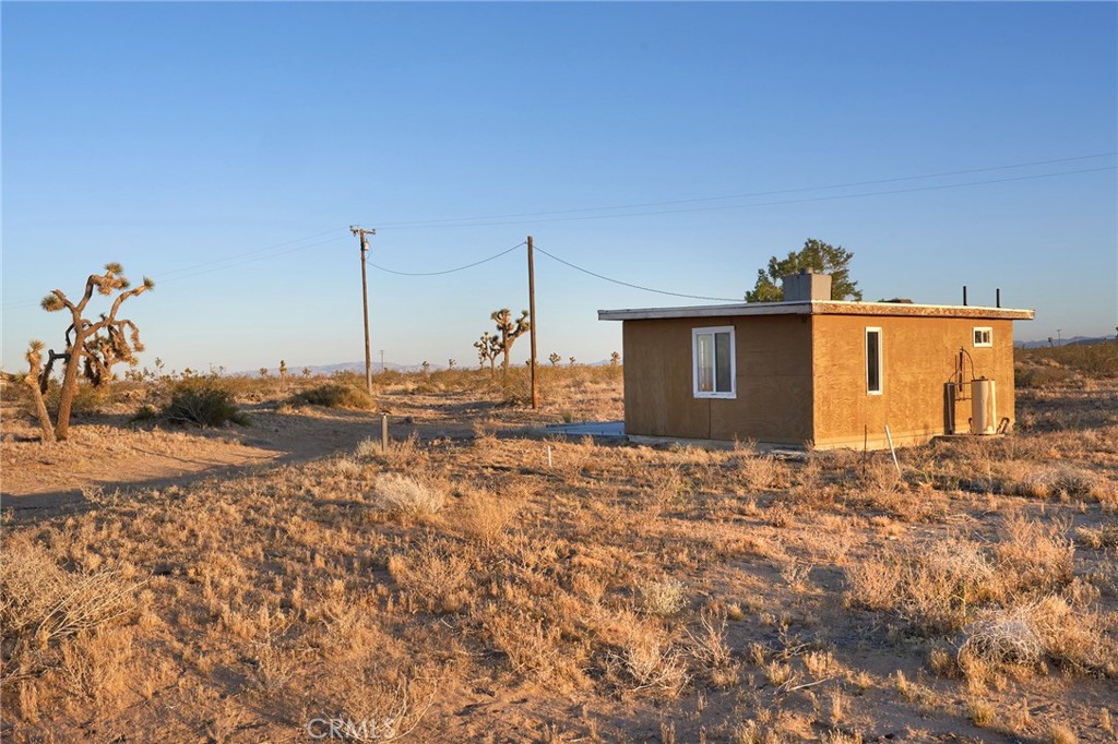 59773 Applegate Way Landers, CA 92285 - Photo 22 of 26