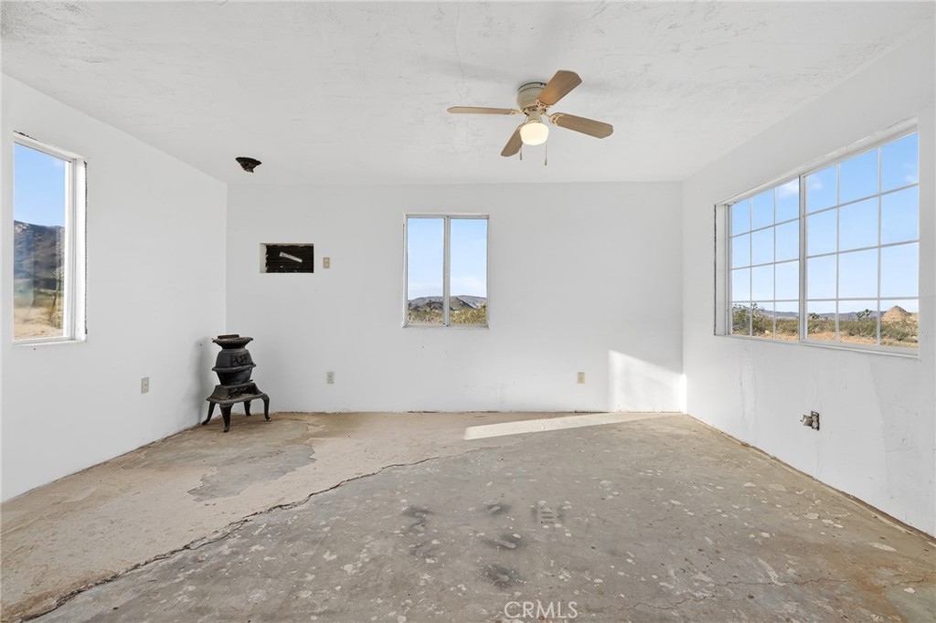 59773 Applegate Way Landers, CA 92285 - Photo 10 of 26