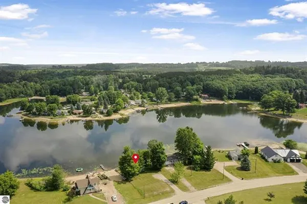 $249,900 | 9301 East 50 Road, Cadillac, MI 49601