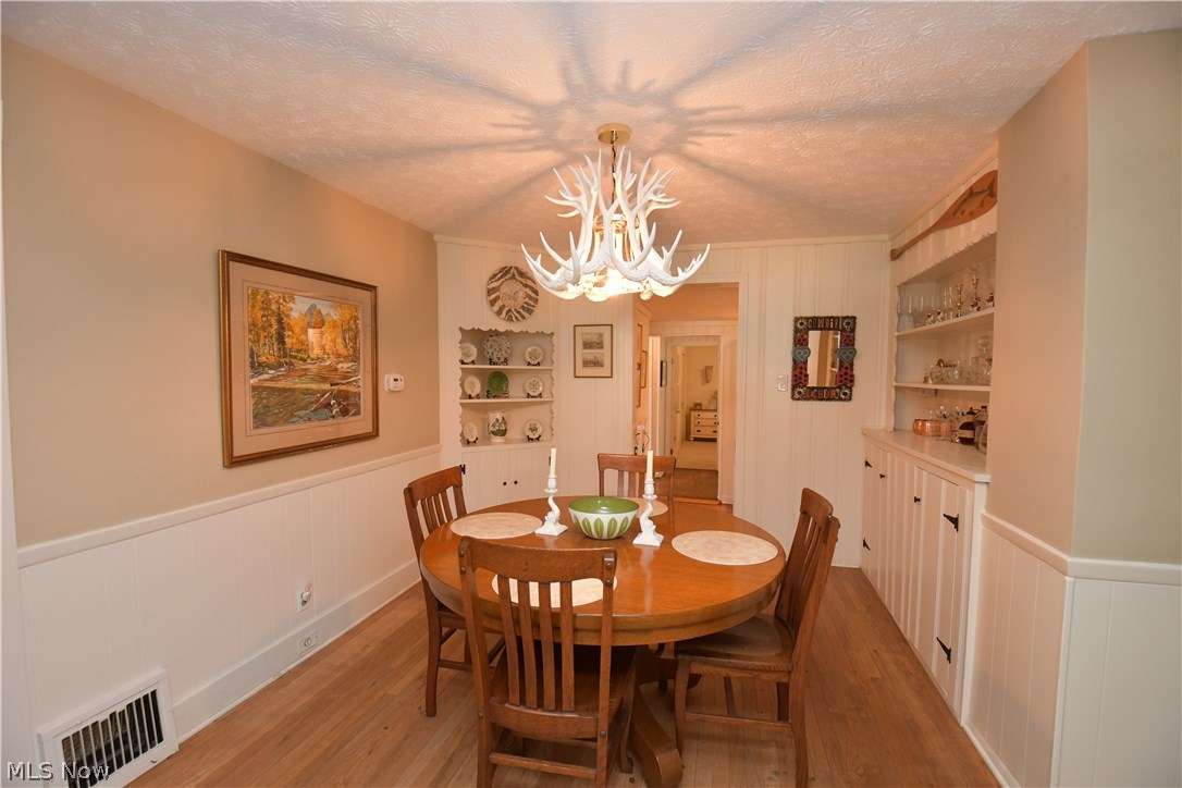 477 Solon Road Chagrin Falls, OH 44022 - Photo 6 of 22 Gallery Image 6