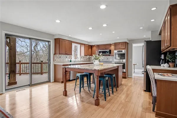 $629,900 | 34 Framingham Lane, Pittsford, NY 14534