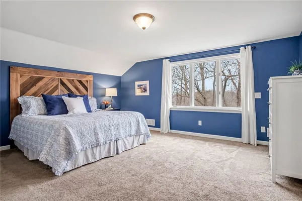 $629,900 | 34 Framingham Lane, Pittsford, NY 14534