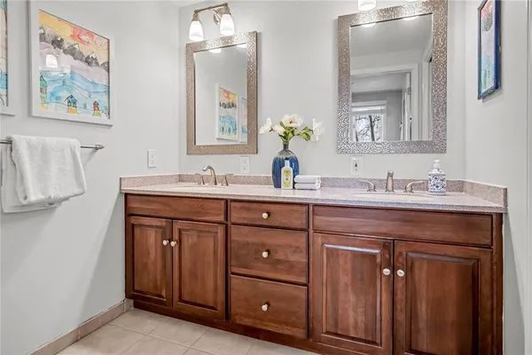 $629,900 | 34 Framingham Lane, Pittsford, NY 14534