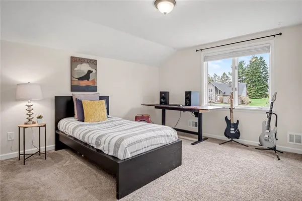 $629,900 | 34 Framingham Lane, Pittsford, NY 14534