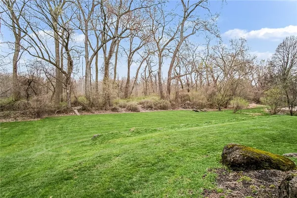 $629,900 | 34 Framingham Lane, Pittsford, NY 14534