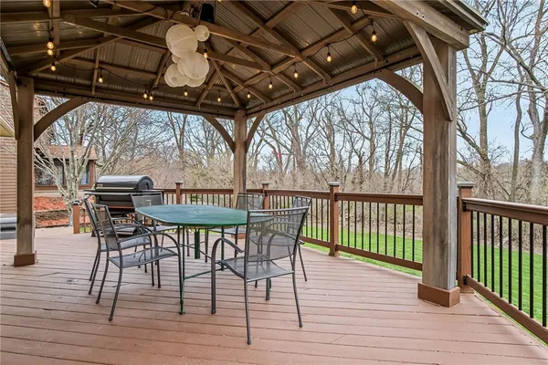 $629,900 | 34 Framingham Lane, Pittsford, NY 14534