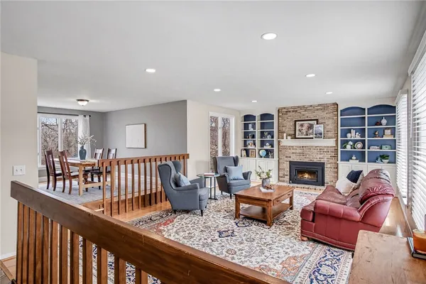 $629,900 | 34 Framingham Lane, Pittsford, NY 14534