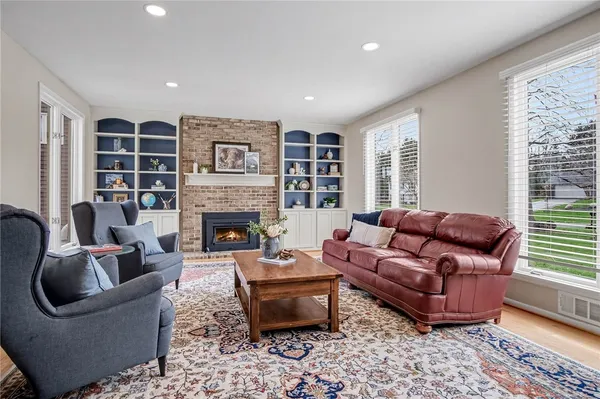 $629,900 | 34 Framingham Lane, Pittsford, NY 14534