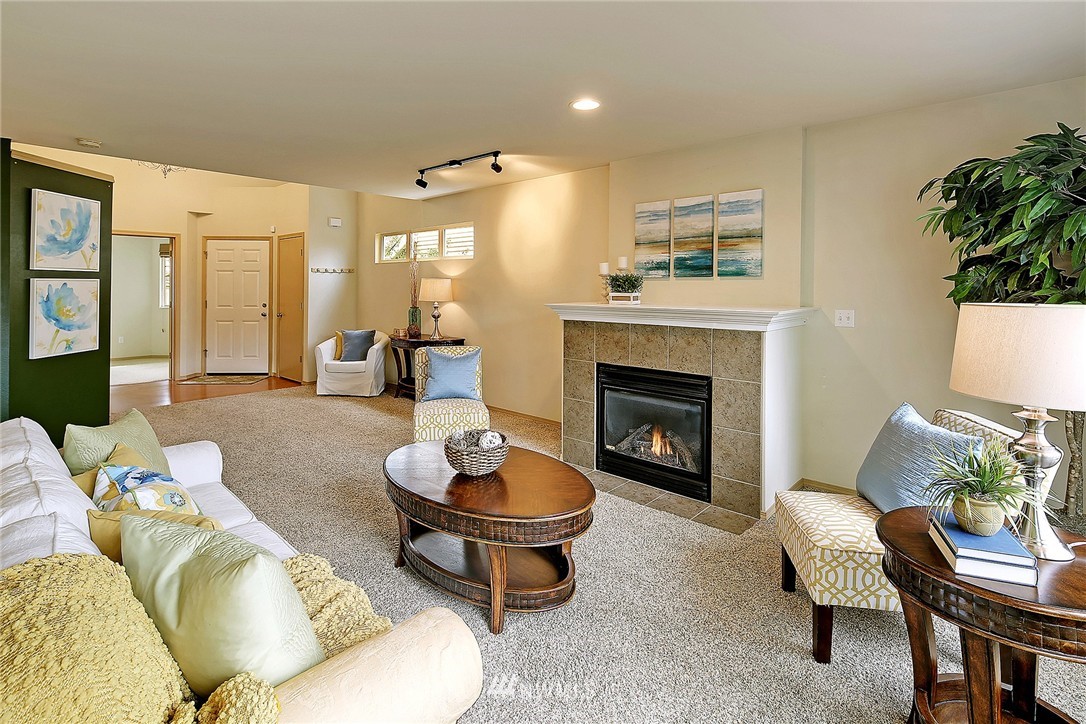 2515 194th Street Southeast Bothell, WA 98012 - Photo 4 of 23
