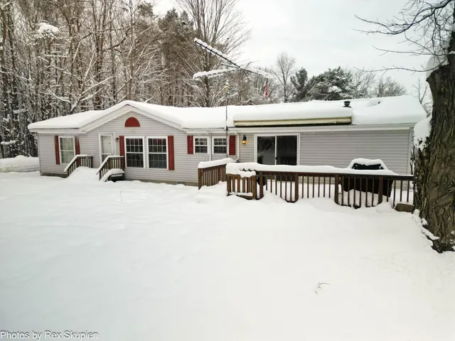 $379,900 | 7830 Jefferson Street, Hesperia, MI 49421