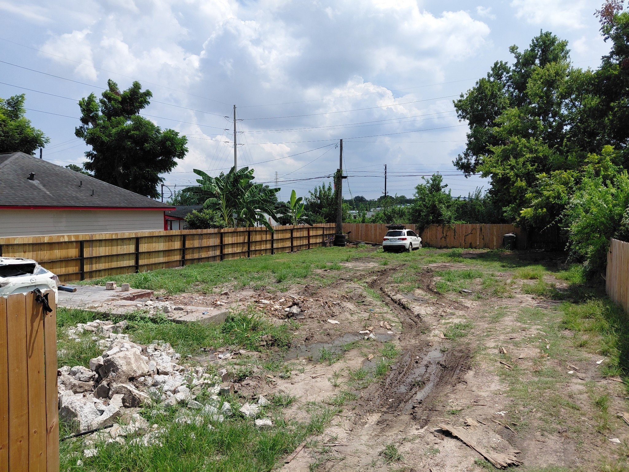 3210 Oklahoma Street Houston, TX 77093 - Photo 2 of 8 a view of a park with large trees