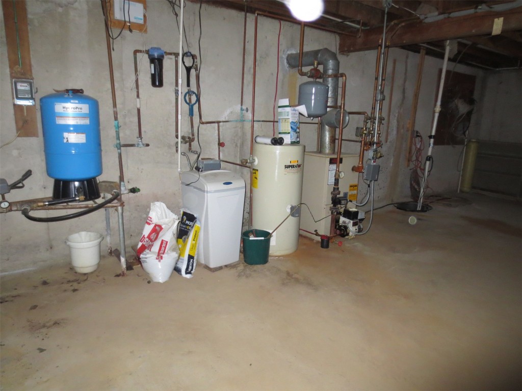 635 Ridge Road Vestal, NY 13850 - Photo 19 of 36 Gallery Image 19