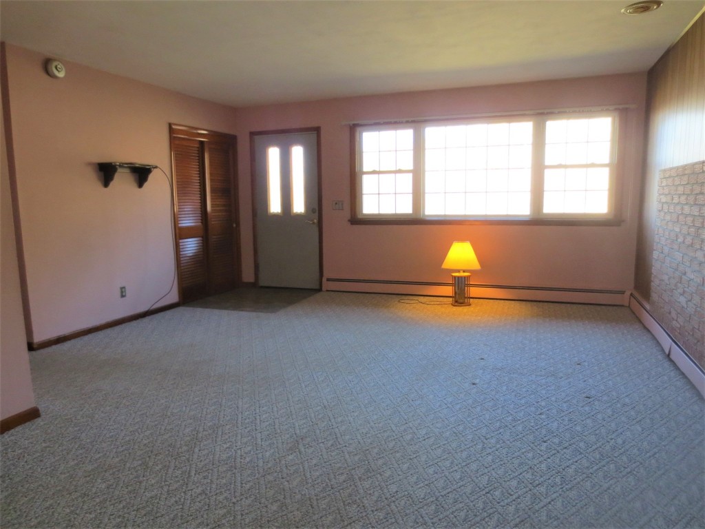 635 Ridge Road Vestal, NY 13850 - Photo 6 of 36 Gallery Image 6