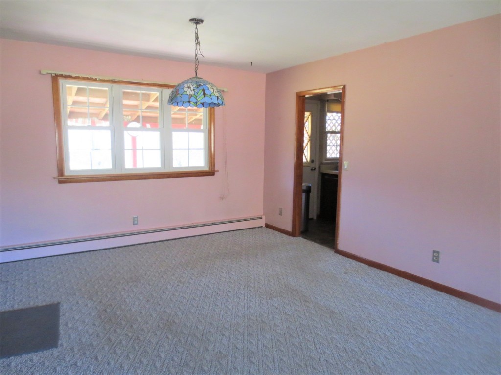 635 Ridge Road Vestal, NY 13850 - Photo 8 of 36 Gallery Image 8