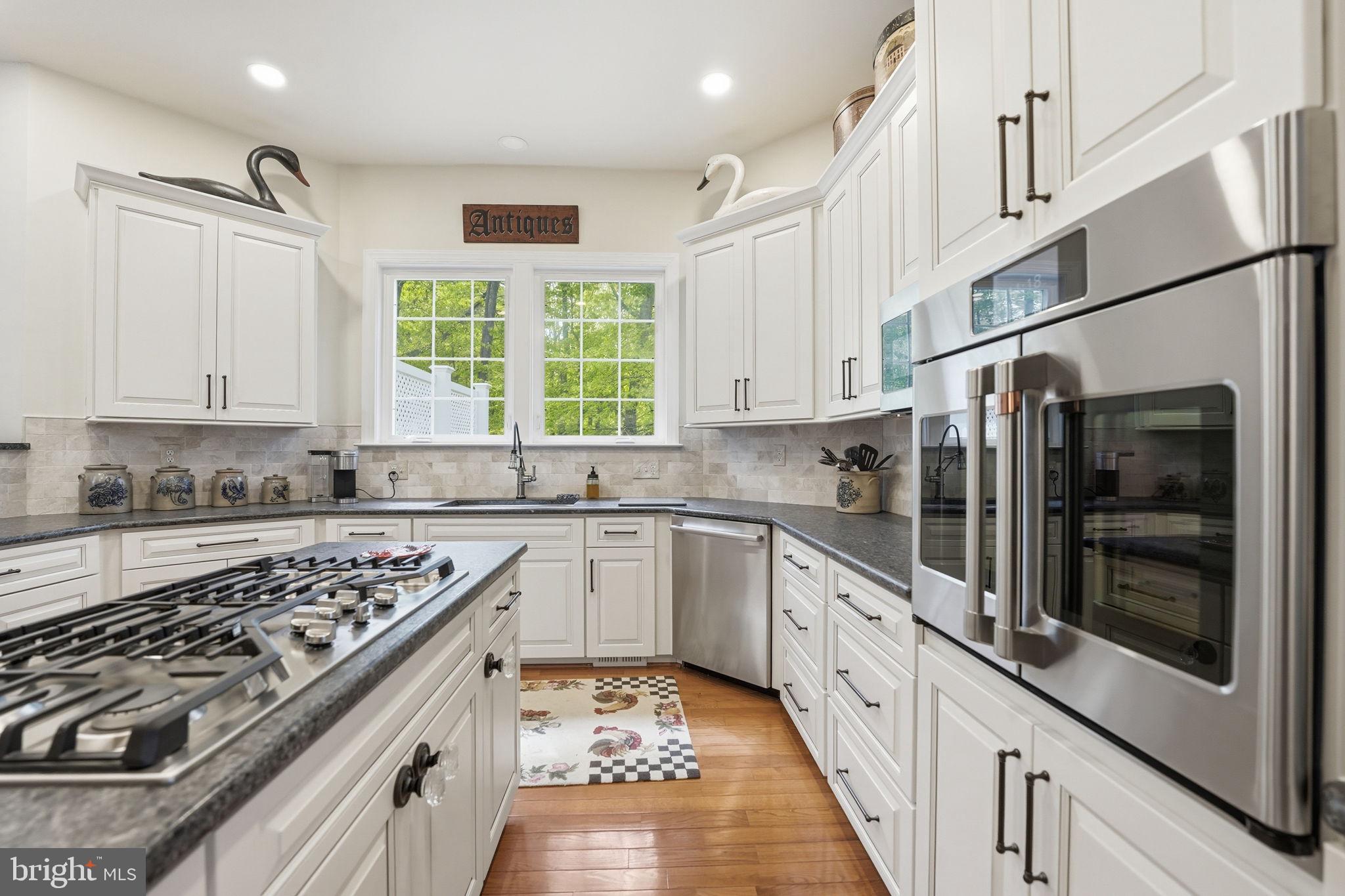 7805 Rose Garden Lane Springfield, VA 22153 - Photo 27 of 86