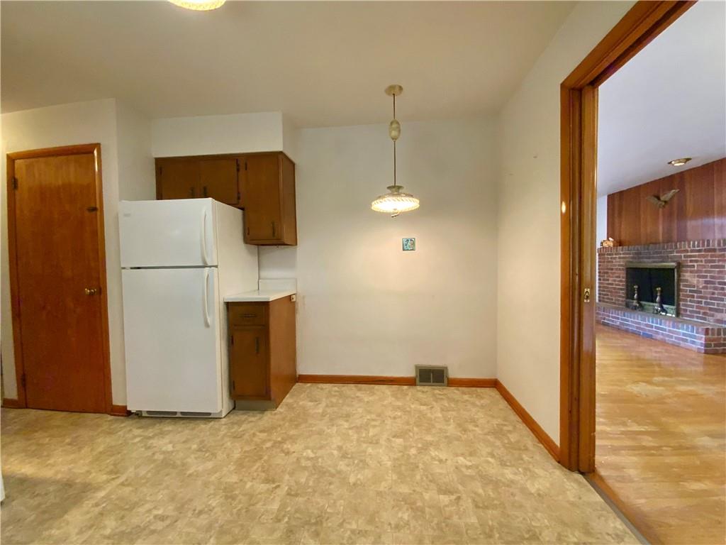 204 Hall Road Aliquippa, PA 15001 - Photo 12 of 30 Gallery Image 12