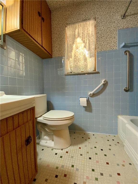 204 Hall Road Aliquippa, PA 15001 - Photo 20 of 30 Gallery Image 20