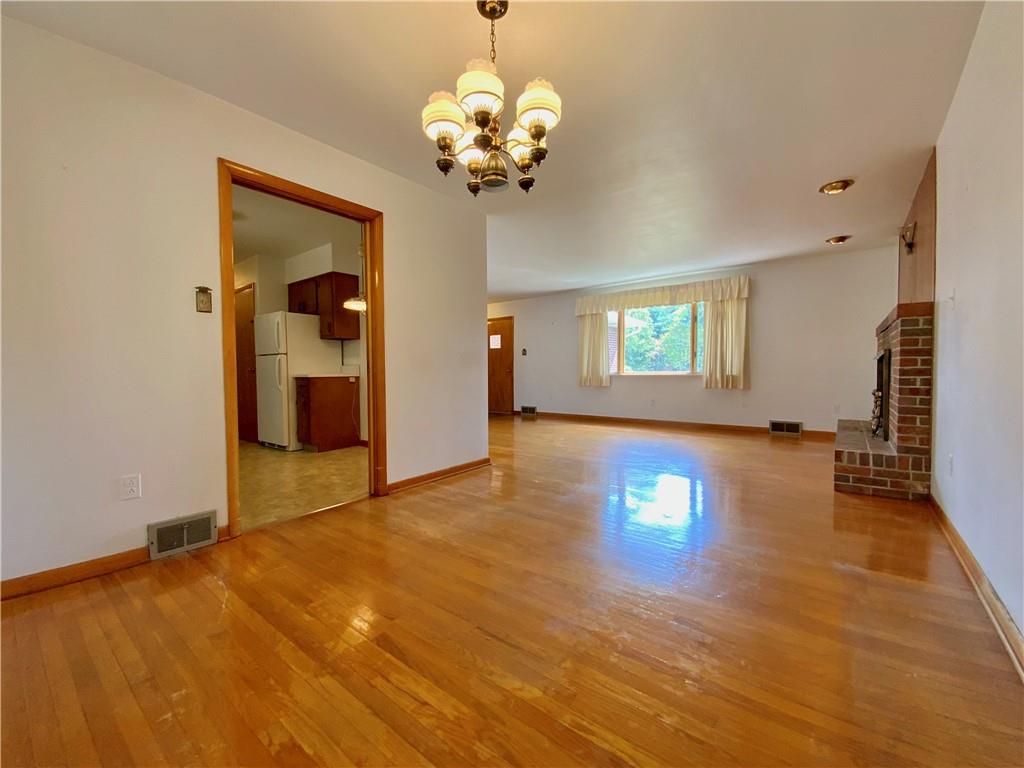 204 Hall Road Aliquippa, PA 15001 - Photo 7 of 30 Gallery Image 7