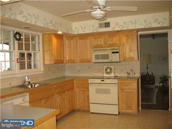 1401 Holt Road Huntingdon Valley, PA 19006 - Photo 6 of 12 Kitchen