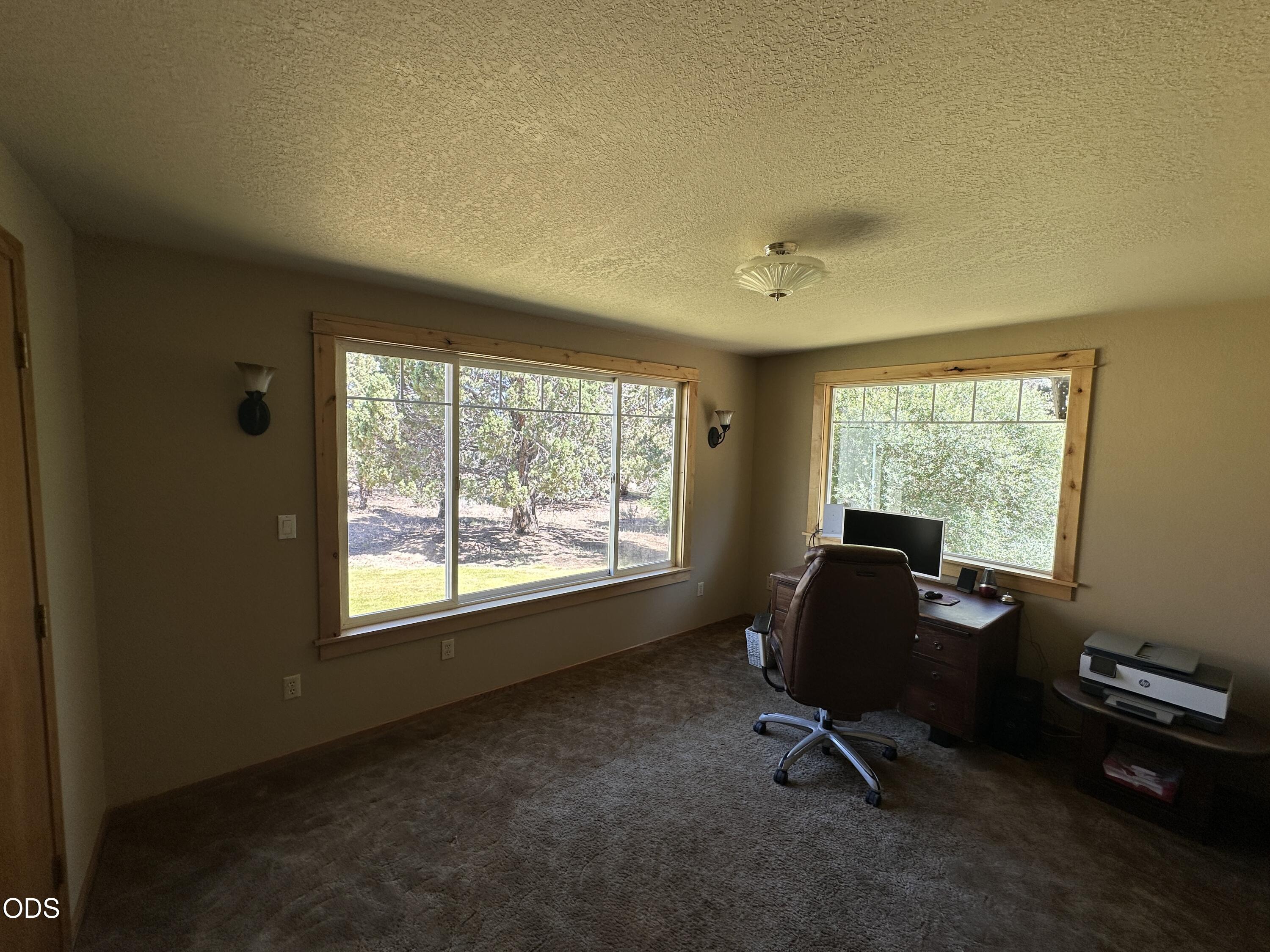 23348 Chisholm Trail Bend, OR 97702 - Photo 16 of 21