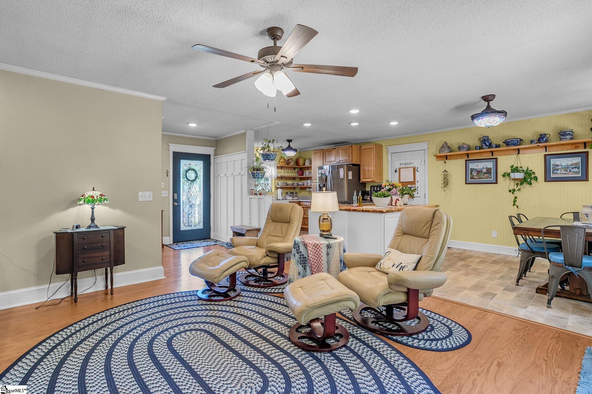 211 Tripp Street Williamston, SC 29697 - Photo 4 of 50