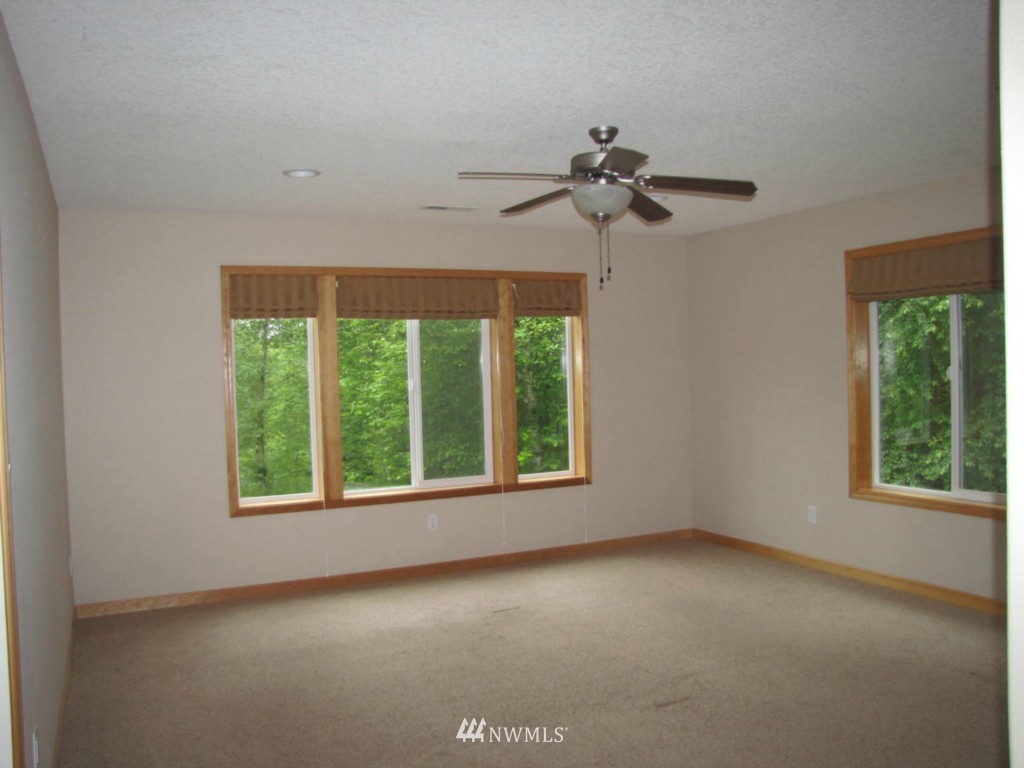 270 Easy Street Road Silverlake, WA 98645 - Photo 6 of 15 Gallery Image 6