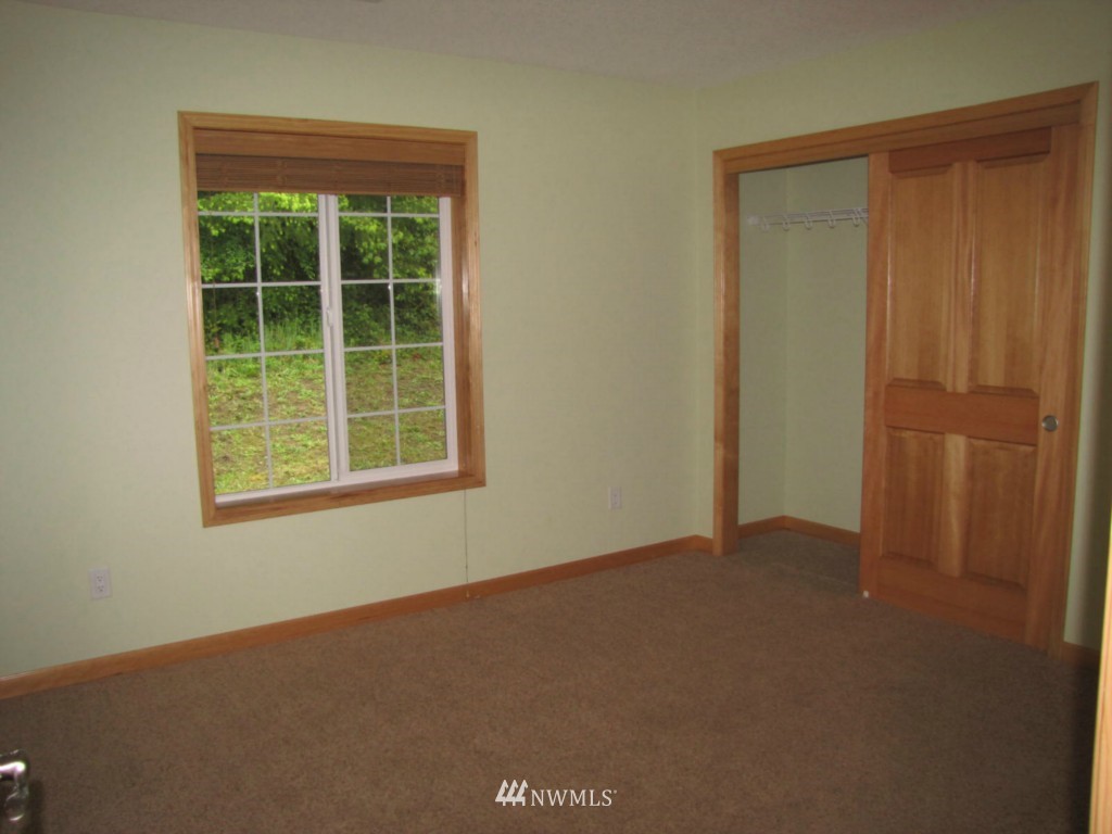 270 Easy Street Road Silverlake, WA 98645 - Photo 8 of 15 Gallery Image 8