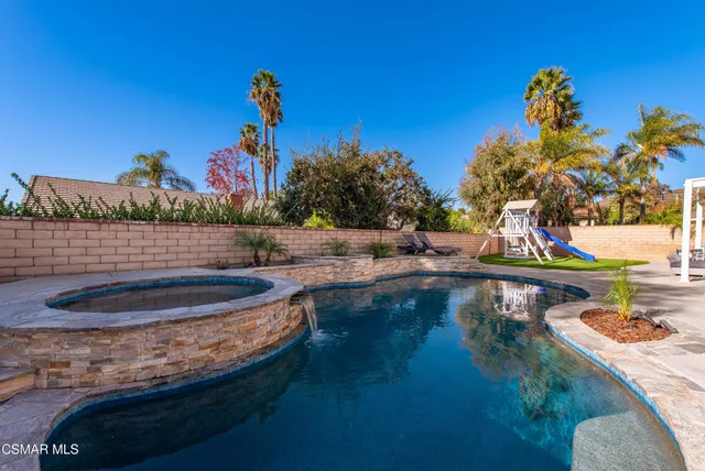 $1,350,000 | 1141 Canyon Crest Court, Thousand Oaks, CA 91360