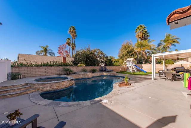 $1,350,000 | 1141 Canyon Crest Court, Thousand Oaks, CA 91360