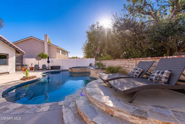 $1,350,000 | 1141 Canyon Crest Court, Thousand Oaks, CA 91360