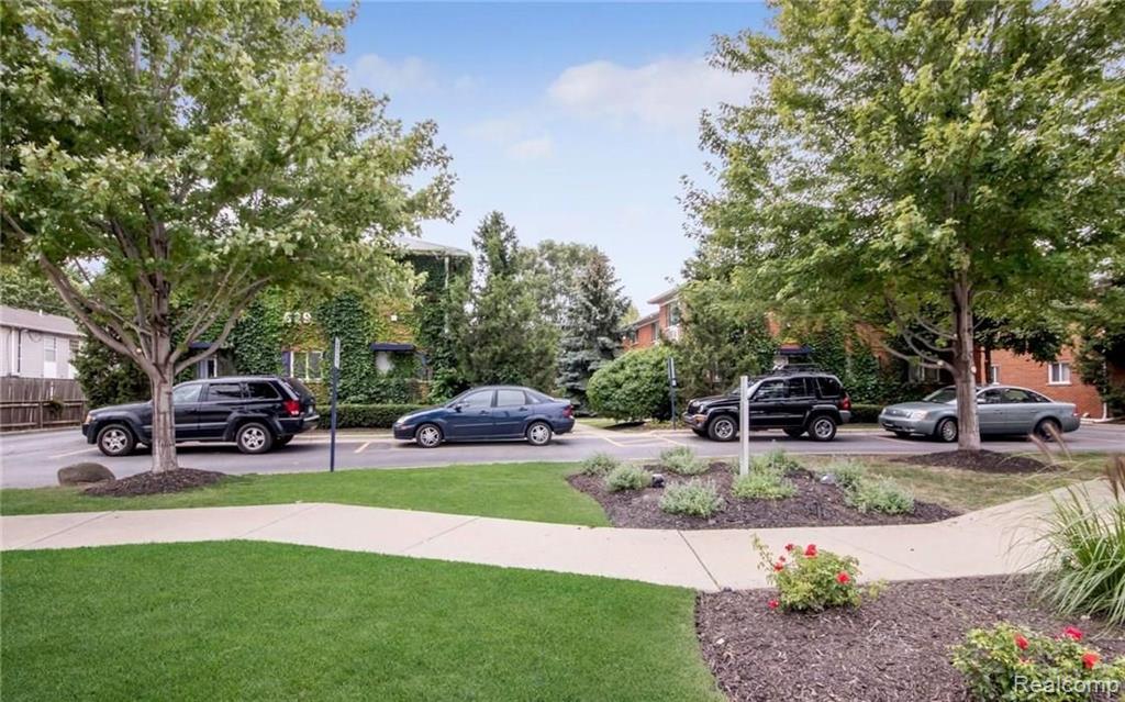 629 West Maple Road, Unit 6299 Clawson, MI 48017 - Photo 22 of 23