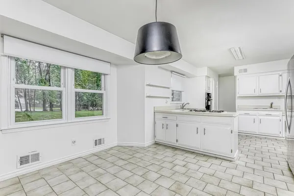 $1,199,000 | 1 Lodi Lane, Monsey, NY 10952