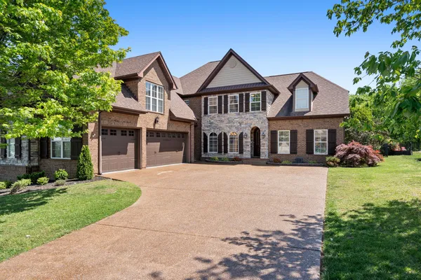 $889,900 | 2003 Fishers Loop, Spring Hill, TN 37174