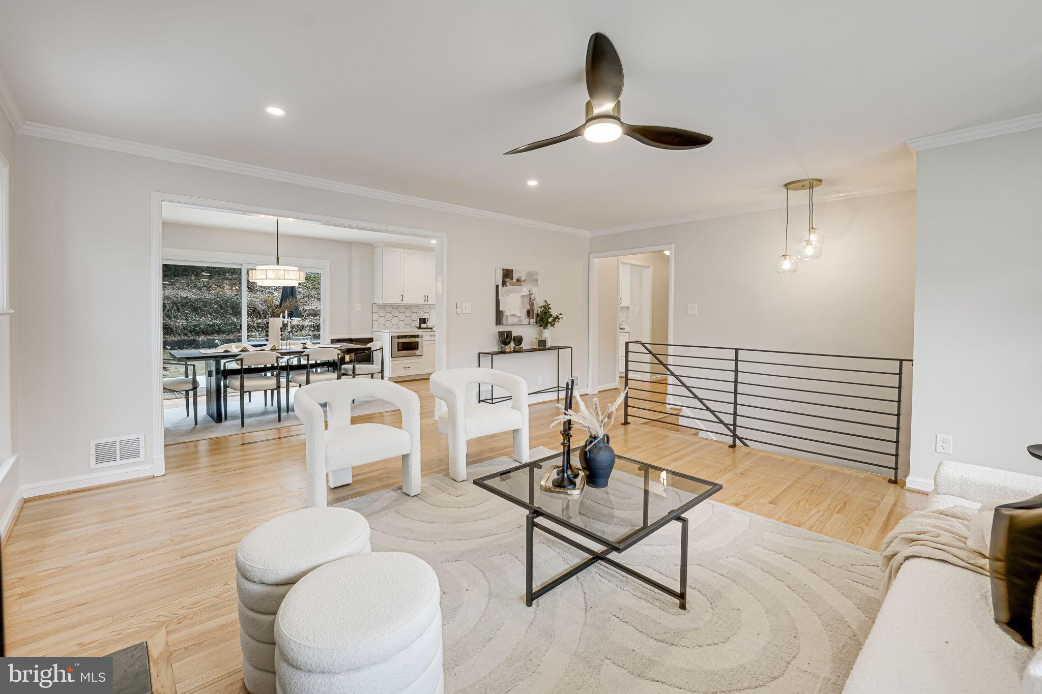 7401 Fort Hunt Road Alexandria, VA 22307 - Photo 11 of 56 a living room with furniture and kitchen view